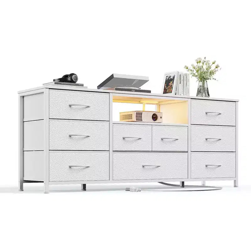 Meuble TV blanc de 140 cm de large, commode de 9 tiroirs avec prises électriques, lumières LED, console multimédia pour TV de 65 pouces, commode de rangement de chambre, centre de divertissement