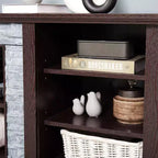 Meuble TV TUYOHW pour téléviseurs jusqu'à 75 pouces, console multimédia de style campagnard avec contour en fausse pierre empilée et étagères ouvertes
