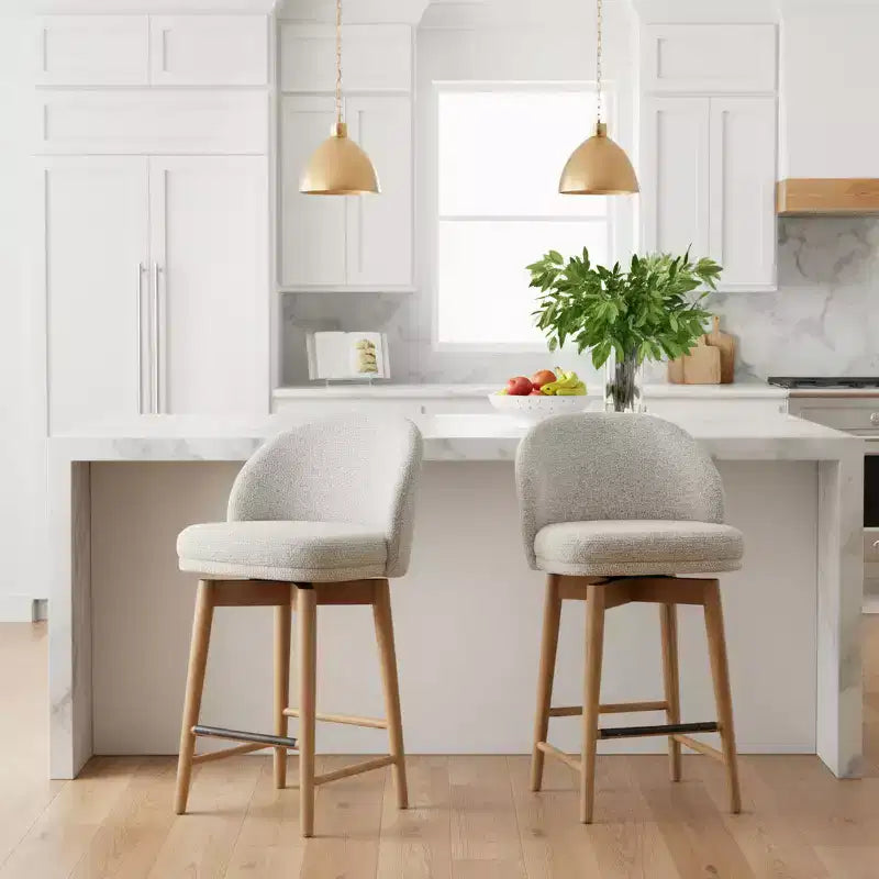 Lot de 4 tabourets de comptoir modernes rembourrés à dossier incurvé et pivotant à 360°, pieds en bois massif pour îlot de cuisine ou bar de maison - Panipeachy