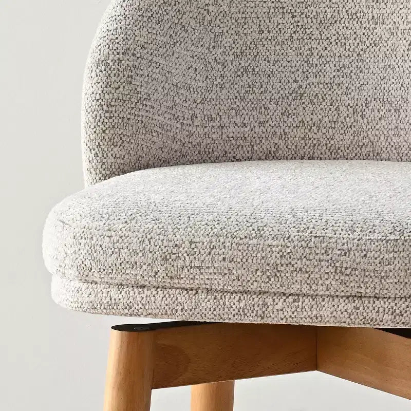 Lot de 4 tabourets de comptoir modernes rembourrés à dossier incurvé et pivotant à 360°, pieds en bois massif pour îlot de cuisine ou bar de maison - Panipeachy