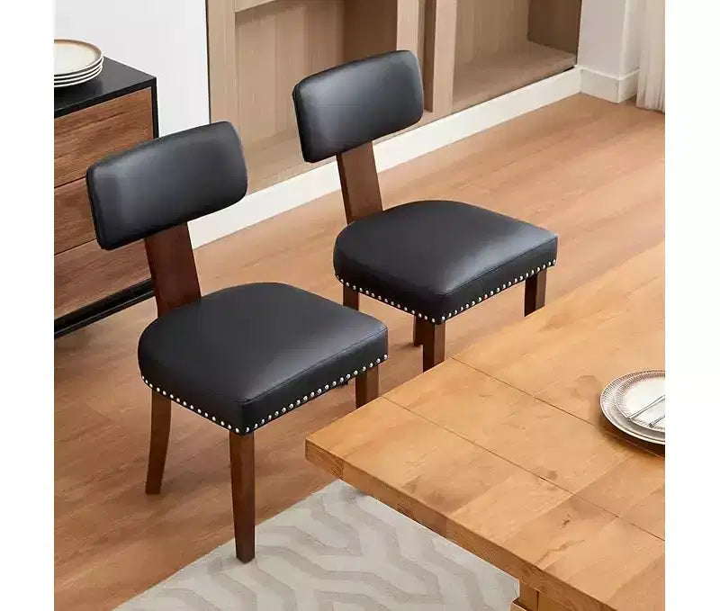 2 ensembles de chaises de salle à manger, chaises de cuisine modernes en cuir, avec dossiers incurvés, cadre en bois dur, pieds en bois et décoration cloutée