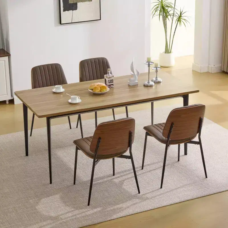 Lot de 2 chaises de cuisine TUYOHW en cuir synthétique avec pieds coniques en métal, chaises de salle à manger ergonomiques avec dossier incurvé, espacement des pieds plus large et plus profond