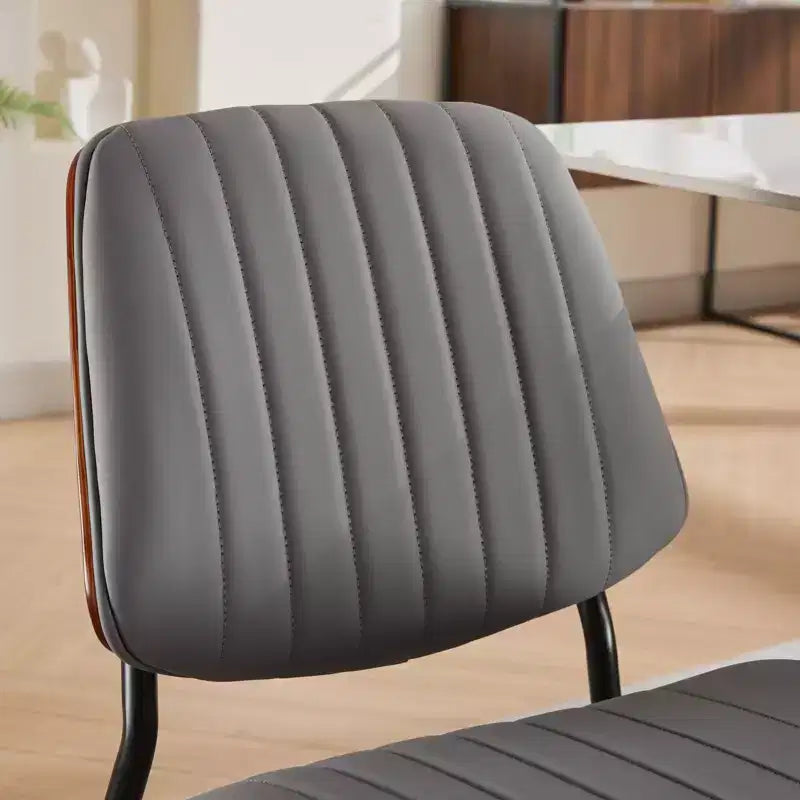 Lot de 2 chaises de cuisine TUYOHW en cuir synthétique avec pieds coniques en métal, chaises de salle à manger ergonomiques avec dossier incurvé, espacement des pieds plus large et plus profond