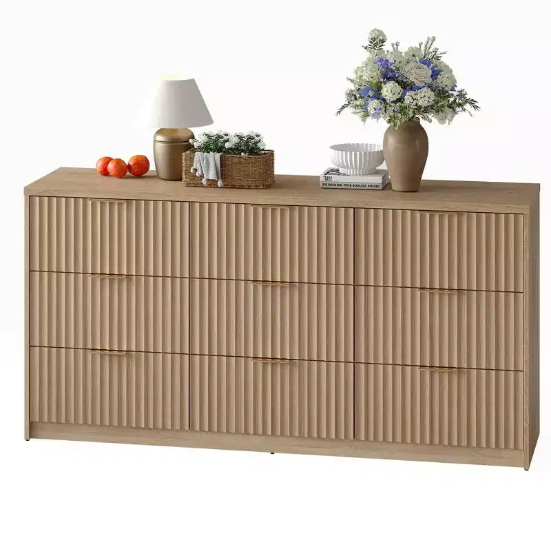 Commode cannelée pour chambre à coucher, commode à 8 tiroirs, grande capacité et anti-basculement, commode moderne avec poignées métalliques, rangement de placard en bois