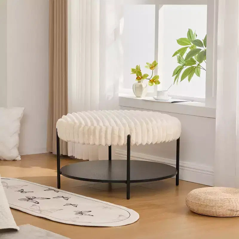 Table basse ottomane ronde 30,9, pouf rembourré en fausse fourrure, pieds en métal noir, étagère ouverte en bois, pour salon, chambre, entrée, hôtel