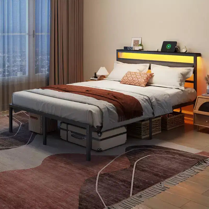 Cadre de lit plateforme en métal Queen Size avec rangement, tête de lit, lumières LED, station de charge, ports USB, support robuste noir, aucun sommier tapissier requis, chambre à coucher