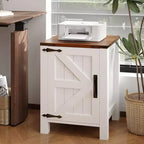 Lot de 2 tables de chevet de style ferme avec station de recharge, tables de chevet en bois de 18 pouces avec porte coulissante de style grange, tables d'appoint modernes à 2 niveaux pour chambre à coucher.