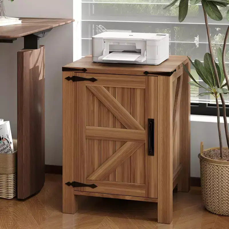 Lot de 2 tables de chevet de style ferme avec station de recharge, tables de chevet en bois de 18 pouces avec porte coulissante de style grange, tables d'appoint modernes à 2 niveaux pour chambre à coucher.