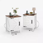 Lot de 2 tables de chevet de style ferme avec station de recharge, tables de chevet en bois de 18 pouces avec porte coulissante de style grange, tables d'appoint modernes à 2 niveaux pour chambre à coucher.