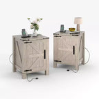 Lot de 2 tables de chevet de style ferme avec station de recharge, tables de chevet en bois de 18 pouces avec porte coulissante de style grange, tables d'appoint modernes à 2 niveaux pour chambre à coucher.