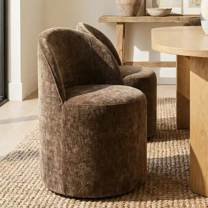 Ensemble table de salle à manger 6 personnes, table ovale 79 po et chaises baquets sans accoudoirs en tissu chenille avec roulettes, parfait pour les cuisines - Panipeachy