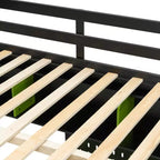 Lit mezzanine de jeu pleine grandeur avec bureau et étagères de rangement, cadre de lit mezzanine bas en bois avec lumières LED, ports USB et panneau perforé