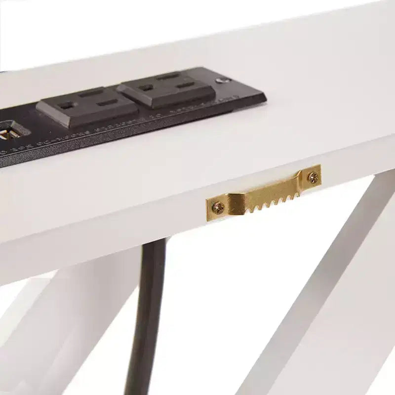 La console étroite Lakeside Collection avec prise intégrée 33H -