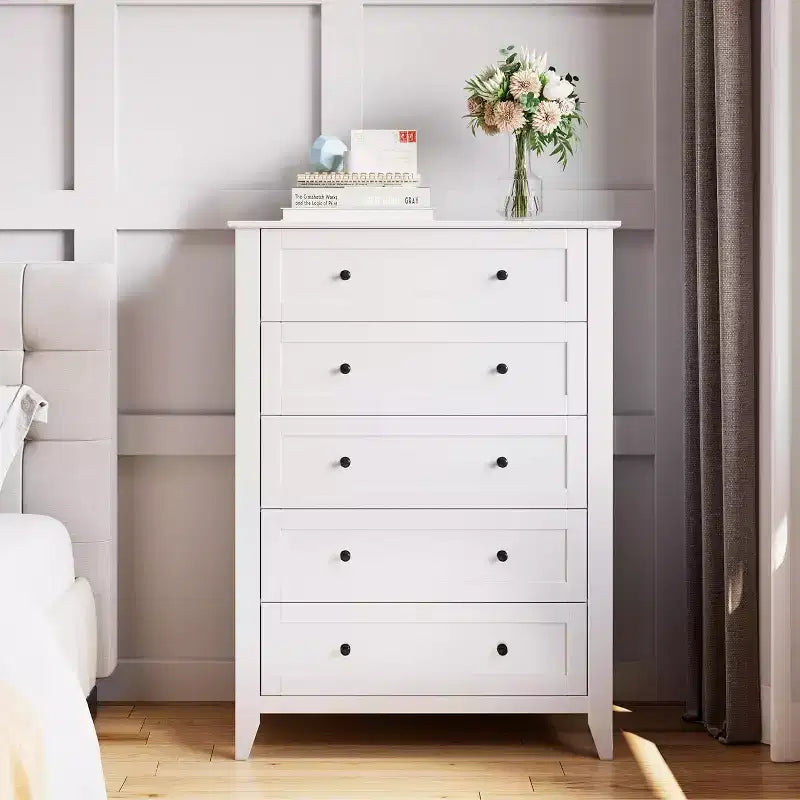 Commode haute en bois à 5 tiroirs, tiroirs profonds modernes avec poignées en métal, commode de rangement polyvalente pour chambre à coucher, entrée, couloir
