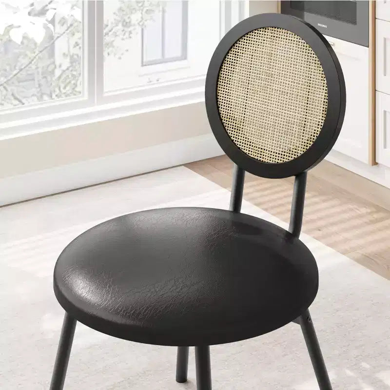 Chaises de salle à manger modernes rembourrées avec dossier en rotin naturel et pieds en métal, lot de 4 peu encombrant pour cuisine, salle à manger