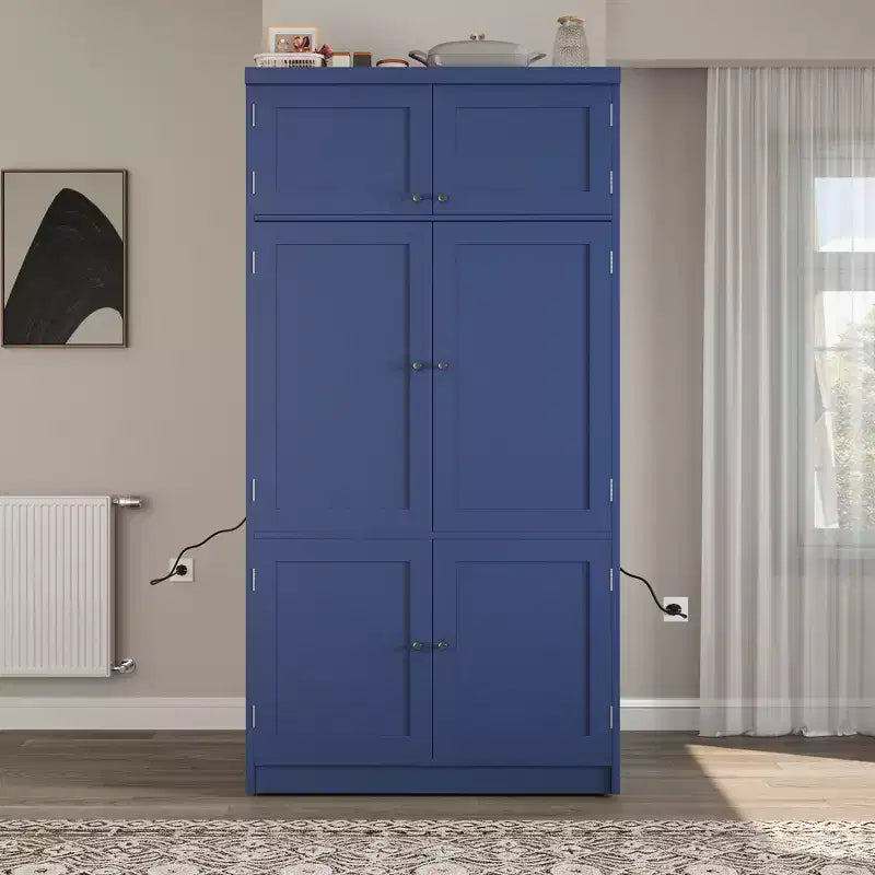 GDFStudio Hallie Grand garde-manger de cuisine style Shaker avec 2 prises de courant, étagères réglables et étagères de porte