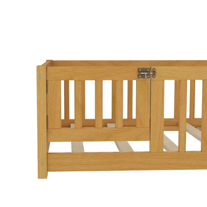Lit au sol simple/double/grand format avec barrières de sécurité et porte, lit plateforme en bois pour enfants