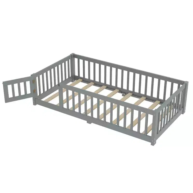 Lit au sol simple/double/grand format avec barrières de sécurité et porte, lit plateforme en bois pour enfants