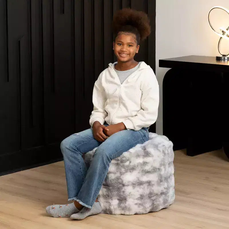Pouf accent rond Raven Ottoman par Raven-Symon Home - Fausse fourrure