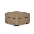 Pouf décoratif surdimensionné Bandon Signature Design by Ashley, coussin en cuir pleine fleur, couleur caramel