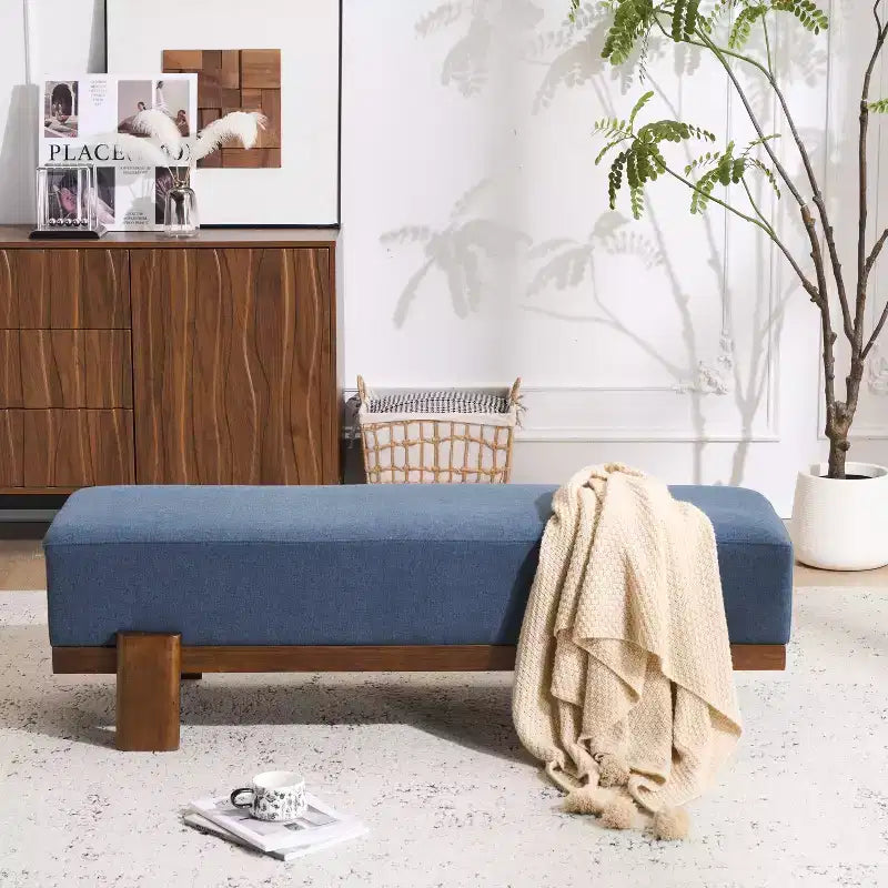 Banc rembourré Christopher Knight Home Blinny de 54,75 po de largeur avec pieds en bois d'hévéa