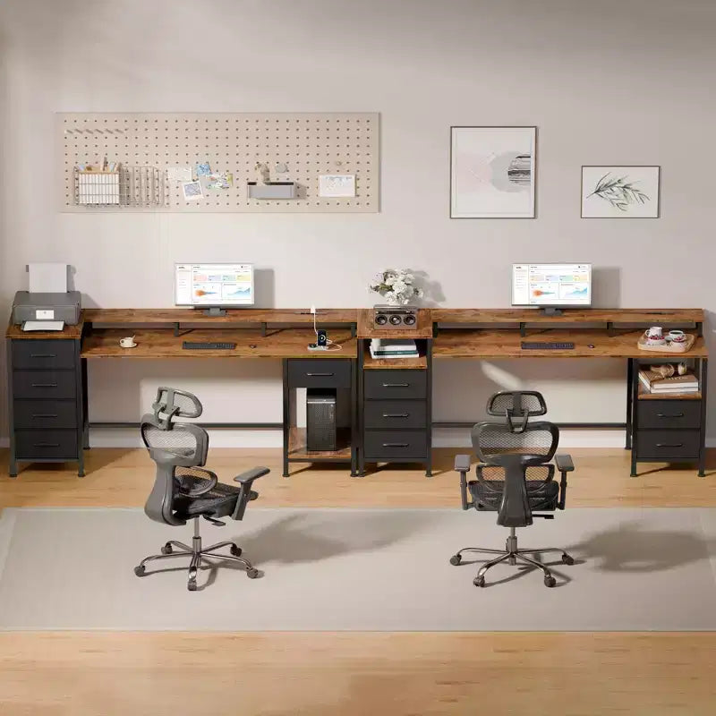 Bureau d'ordinateur brun de 61 pouces avec station de charge, bureau de jeu avec lumières LED, 5 tiroirs en tissu réversibles, table d'écriture et de rangement pour bureau à domicile