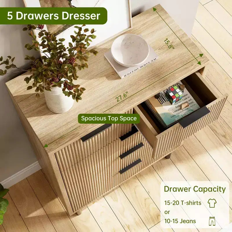 COZONY Commode cannelée à 5 tiroirs, en bois moderne avec tiroirs larges et pieds en métal, Chêne naturel