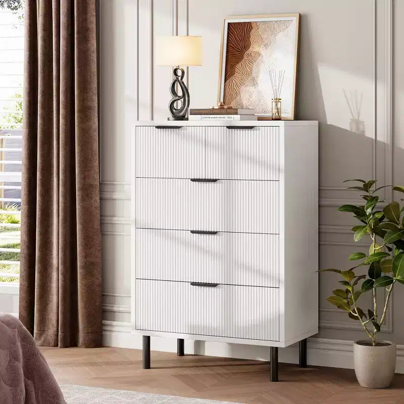 COZONY Commode cannelée à 5 tiroirs, en bois moderne avec tiroirs larges et pieds en métal, Chêne naturel