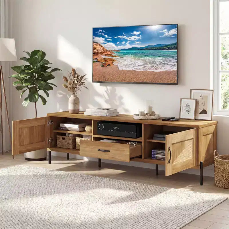 Meuble TV Costway en rotin pour téléviseurs jusqu'à 80 pouces avec 2 armoires de rangement, étagère ouverte et tiroir