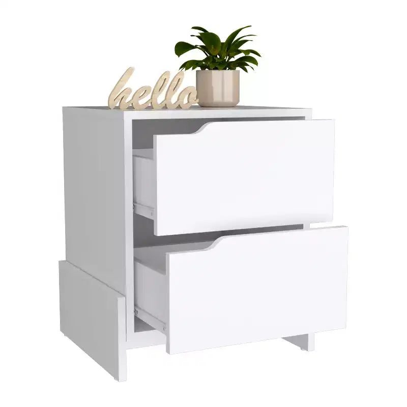 Conçue à la fois pour le style et la fonction, cette table de chevet Luss à 2 tiroirs est une table de chevet compacte qui vous aide à organiser votre espace.