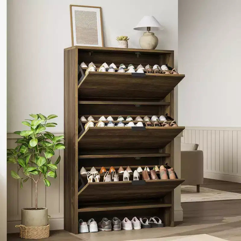 Meuble à chaussures haut cannelé avec 3 tiroirs basculants, meuble de rangement à chaussures dissimulé autonome de 32 po de large pour entrée étroite, couloir et placard