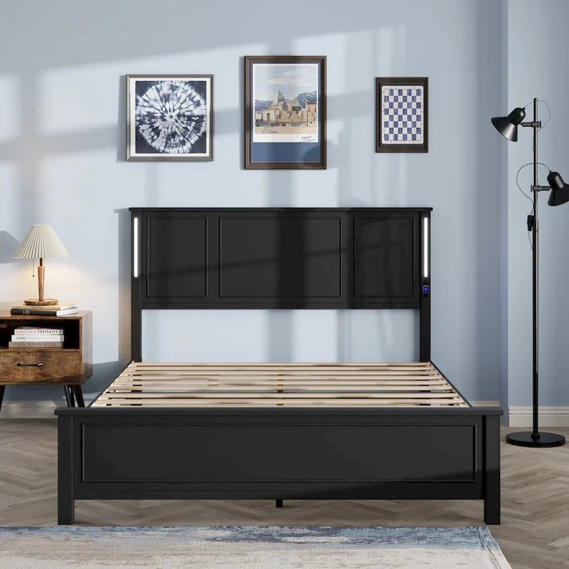 Lit plateforme Queen Size avec tête de lit en bois et chargeur