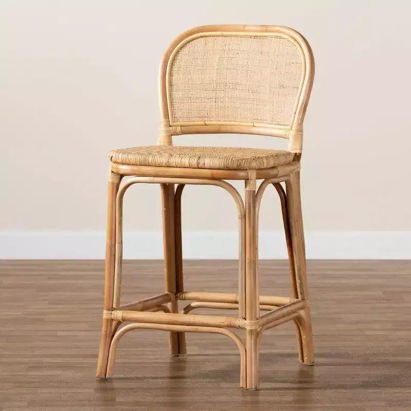 Baxton Studio Adrena Tabouret de bar à hauteur de comptoir en rotin marron naturel : Hauteur fixe, aucun assemblage, nettoyage des taches