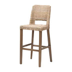 bali & pari Tabouret de bar Magy en rotin et bois d'acajou gris Kubu/taupe rustique