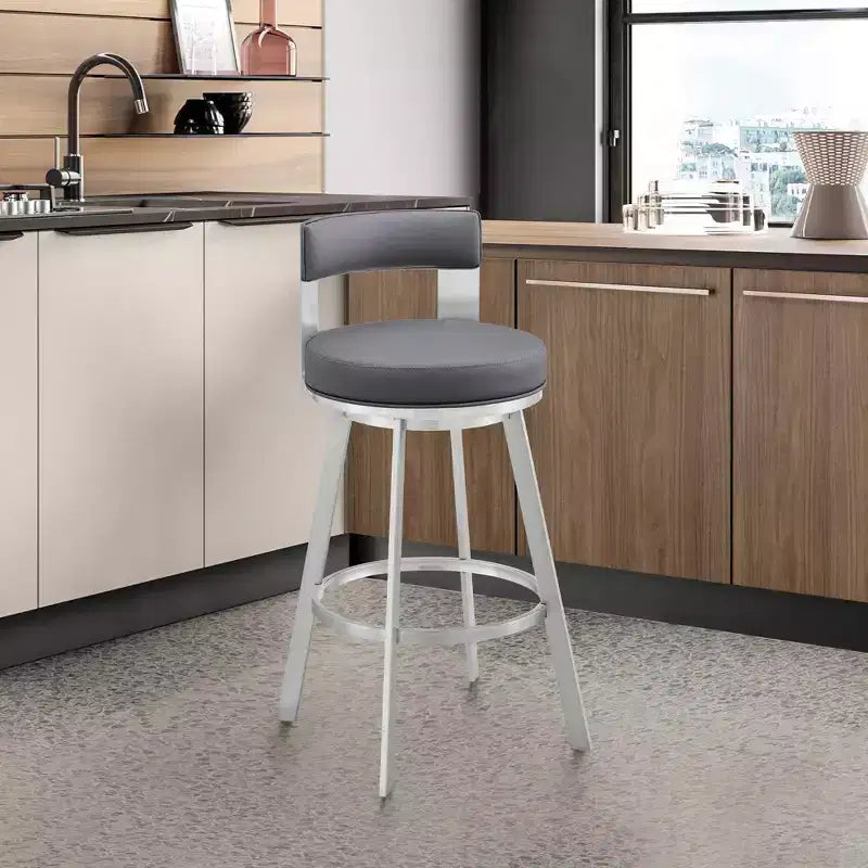 Tabouret de bar pivotant Armen Living Flynn de 66 cm en métal et similicuir, couleur argent/gris