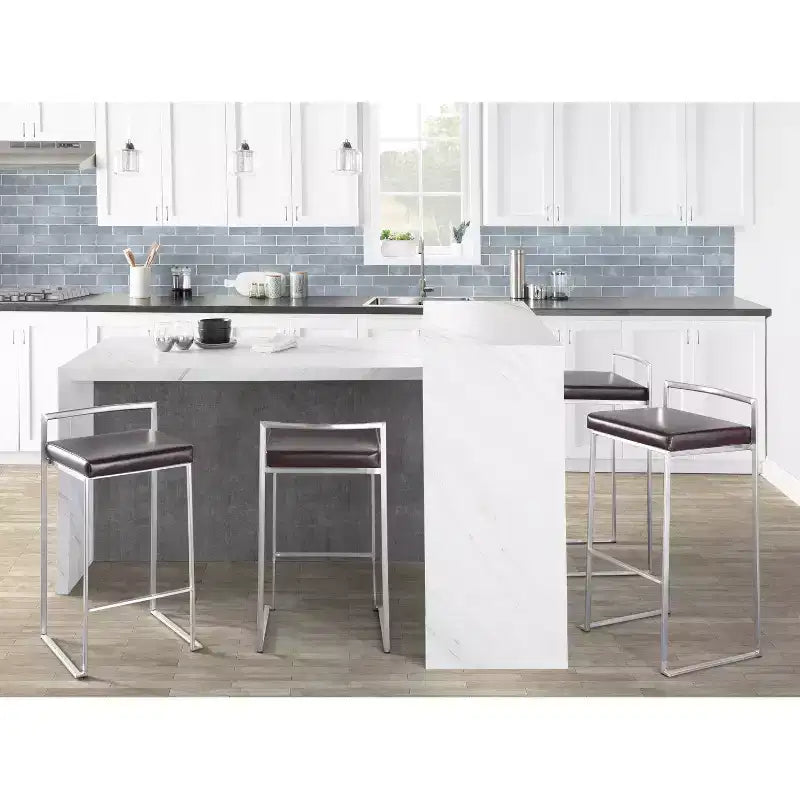 LumiSource - Lot de 3 tabourets de bar empilables Fuji en acier inoxydable et polyuréthane marron