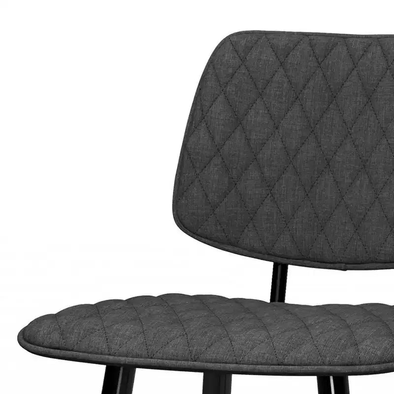 Lot de 2 tabourets de bar hauteur comptoir Skyla WyndenHall gris anthracite : Détails matelassés en losanges, cadre en contreplaqué, rembourrage en mousse