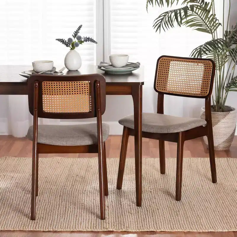 Baxton Studio Baxton Studio Chaises de salle à manger 2 pièces Dannon en tissu et bois Gris/Brun Noyer/Marron Clair : Revêtement en polyester, Structure en bois d'hévéa