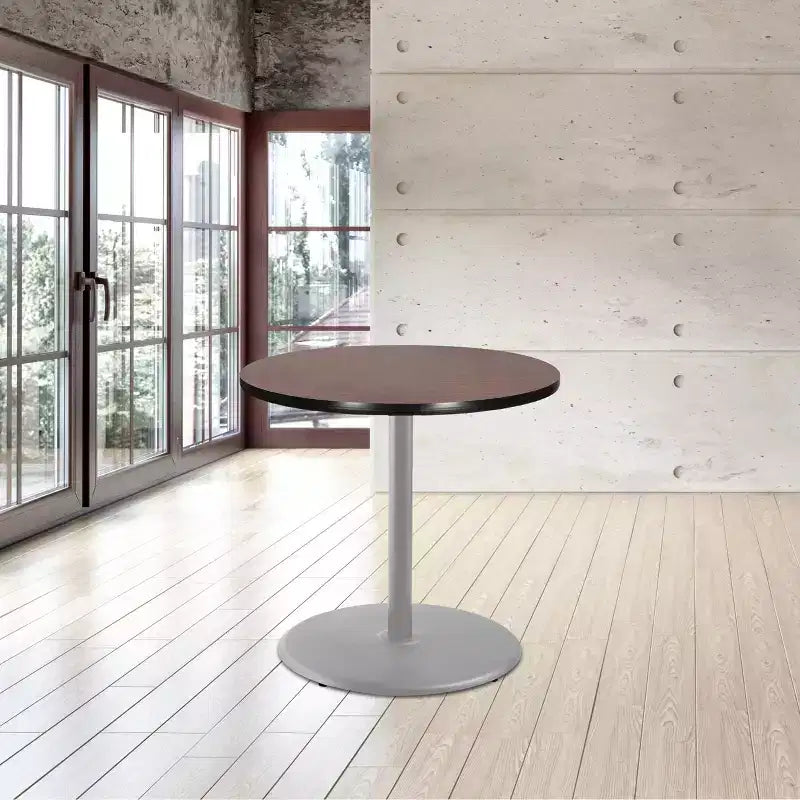 Table à manger ronde 36 po de la collection Bennet de Hampden Furnishings, gris/acajou