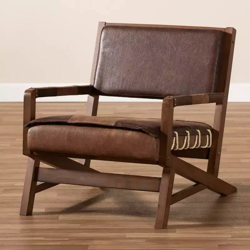 Fauteuil de salon Rovelyn en similicuir et bois fini noyer marron - Baxton Studio