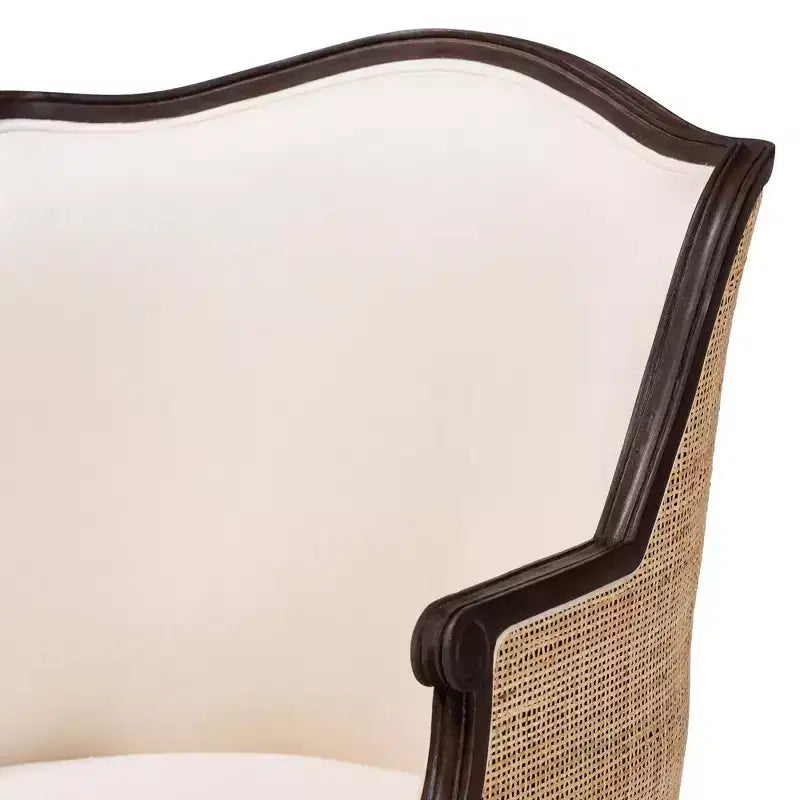 Fauteuil d'appoint en tissu et bois bali & pari Ornella Beige/Marron foncé : Revêtement en polyester, Structure en rotin