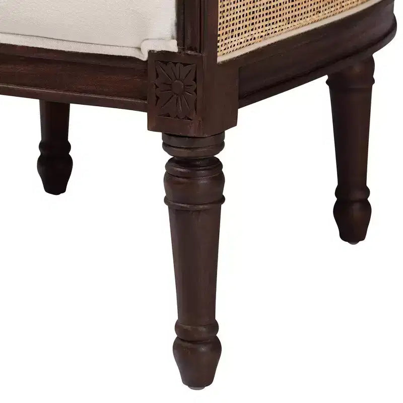 Fauteuil d'appoint en tissu et bois bali & pari Ornella Beige/Marron foncé : Revêtement en polyester, Structure en rotin