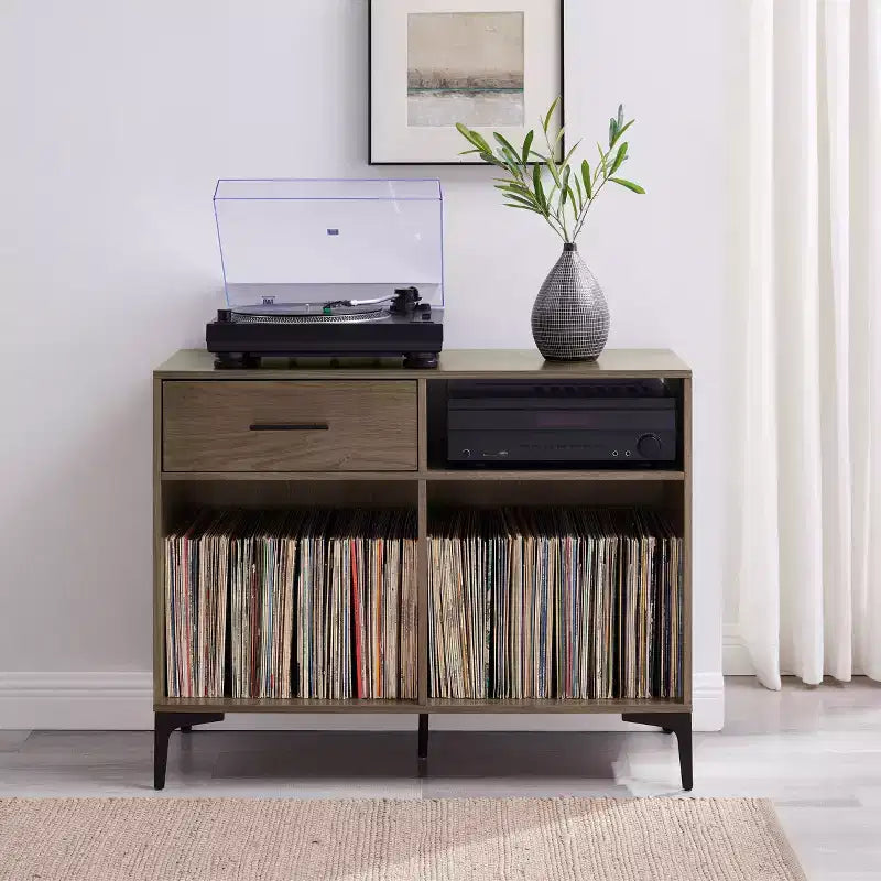 Crosley 40 po Meuble média de rangement pour vinyles Sydney Noyer : Rangement vinyles, Meuble média avec étagères ouvertes