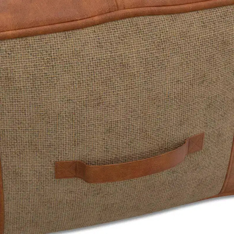 Pouf Castlebridge Tan - WyndenHall : Ottoman carré contemporain, revêtement en cuir amovible, motif abstrait, capacité de 113 kg