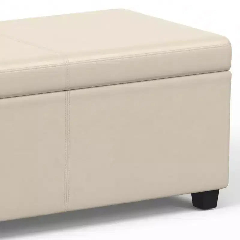 Banc de rangement ottoman Franklin très grand crème satiné - WyndenHall