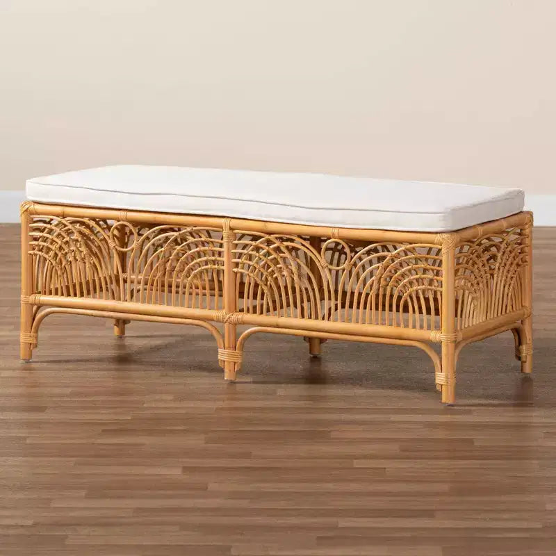 Banc en rotin Bali et Pari Materra blanc/miel clair : polyester rembourré, aucun assemblage requis, nettoyer les taches