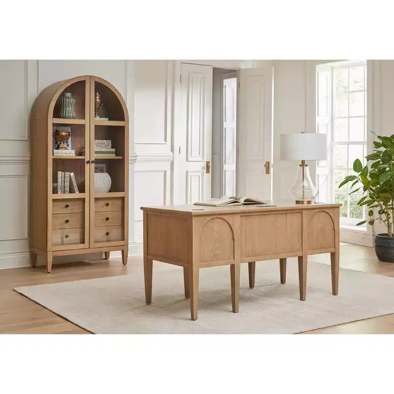 Bibliothèque en bois moderne cintrée de 198 cm, collection Laurel, marron clair - Martin Furniture : Rangement vertical, 3 tiroirs