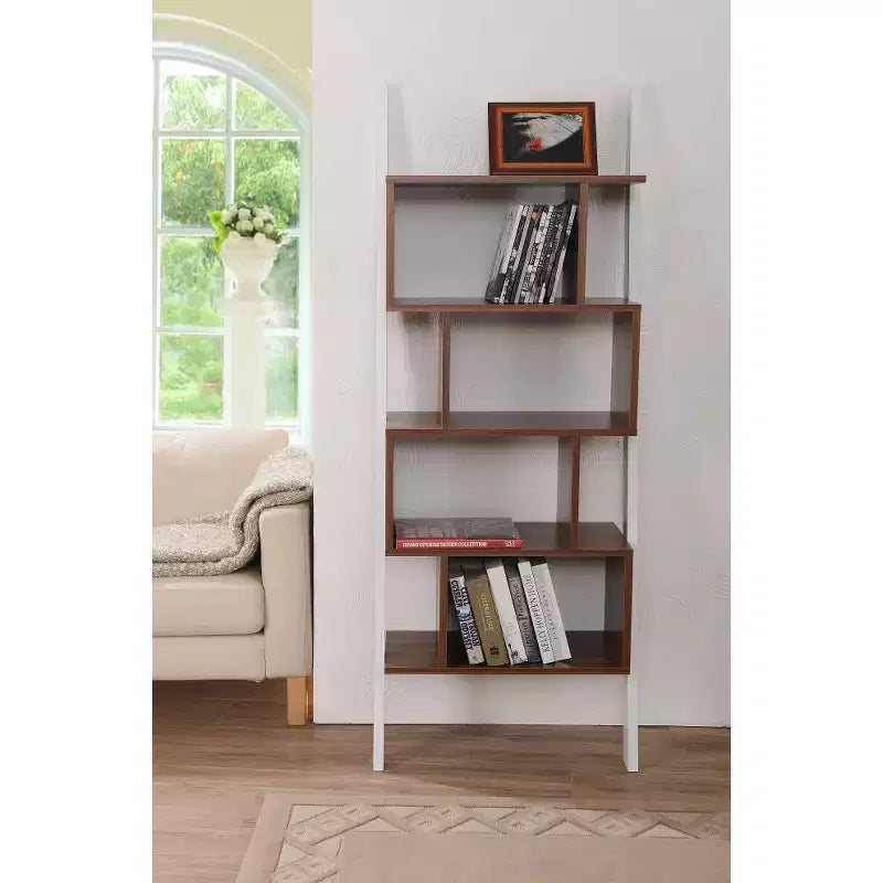 Bibliothèque et vitrine Ascencio Ladder Blanc/Noyer - HOMES: Inside + Out : Rangement du milieu du siècle, 5 niveaux