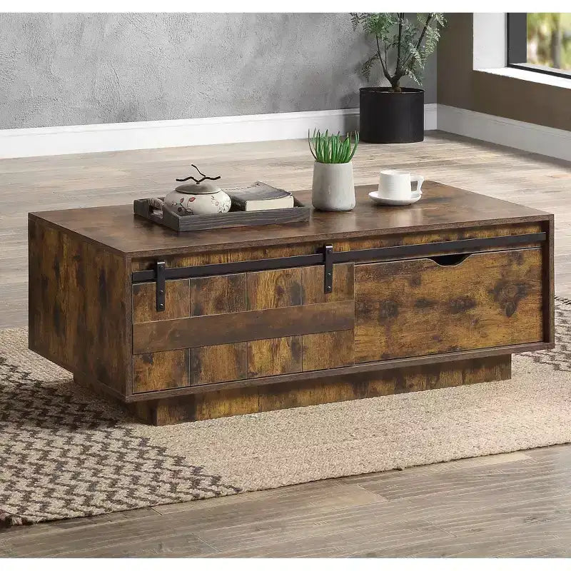 Table basse Bellarosa finition chêne rustique Acme Furniture