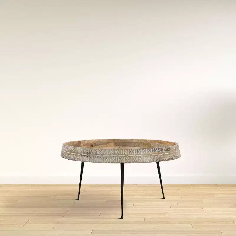 Table basse ronde moderne Urban Port de 29 po fabriquée à la main Plateau en bois marron naturel avec bord sculpté Pieds en fer noir Marron/Noir